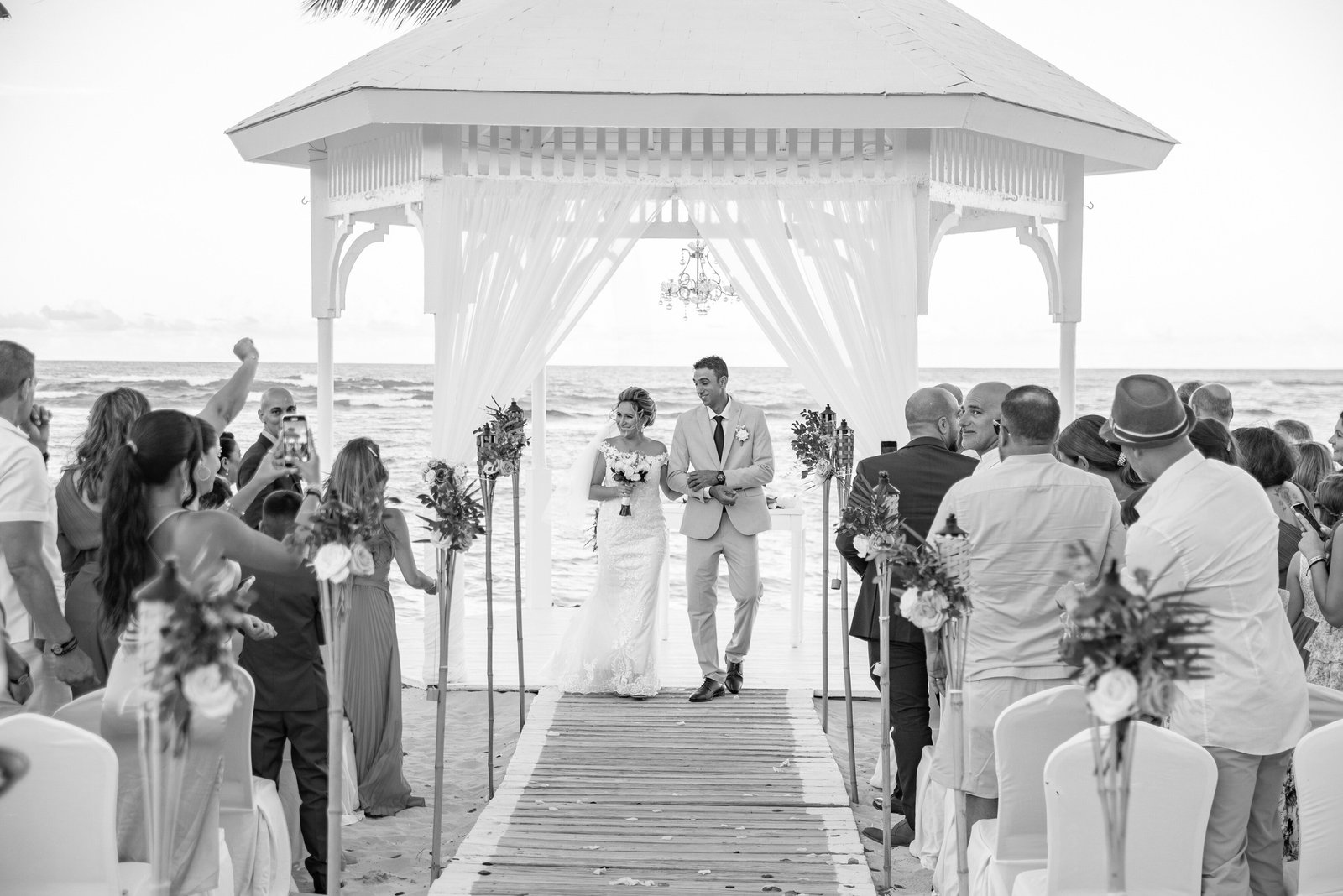 Ceremonia de boda frente al mar